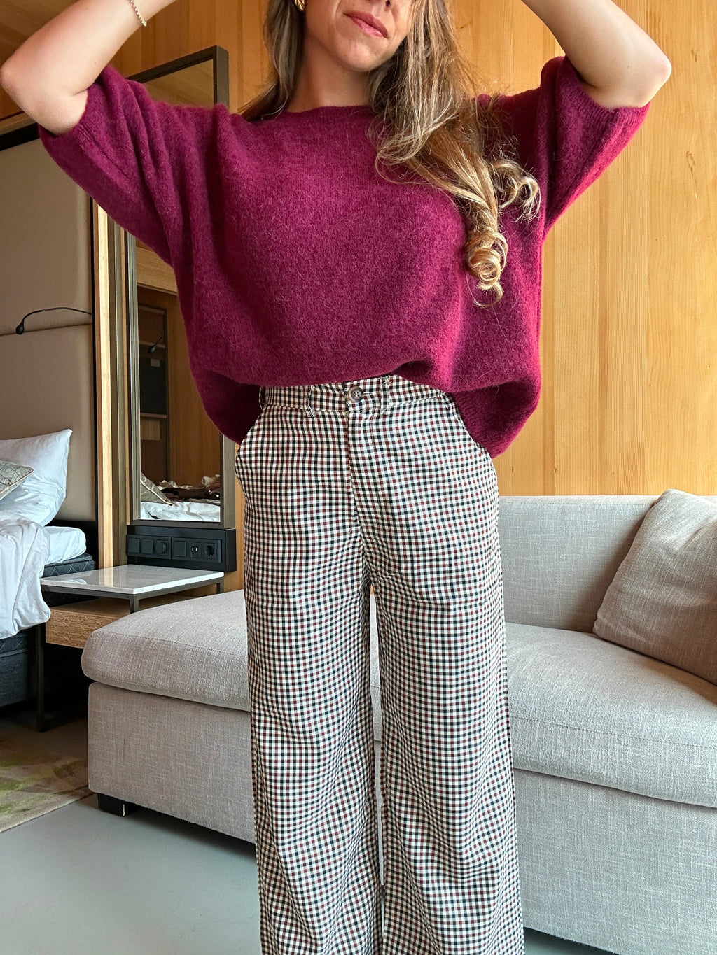 Pantalones Gabriel de pernera ancha a cuadros con volantes