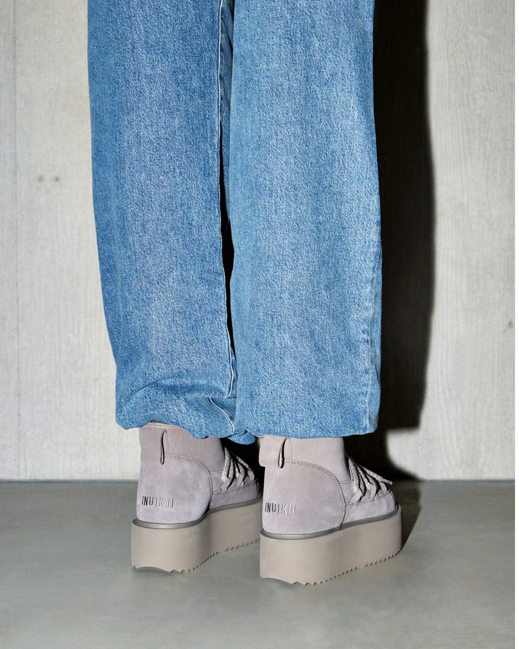 Classic Low Platform Boots - Grey