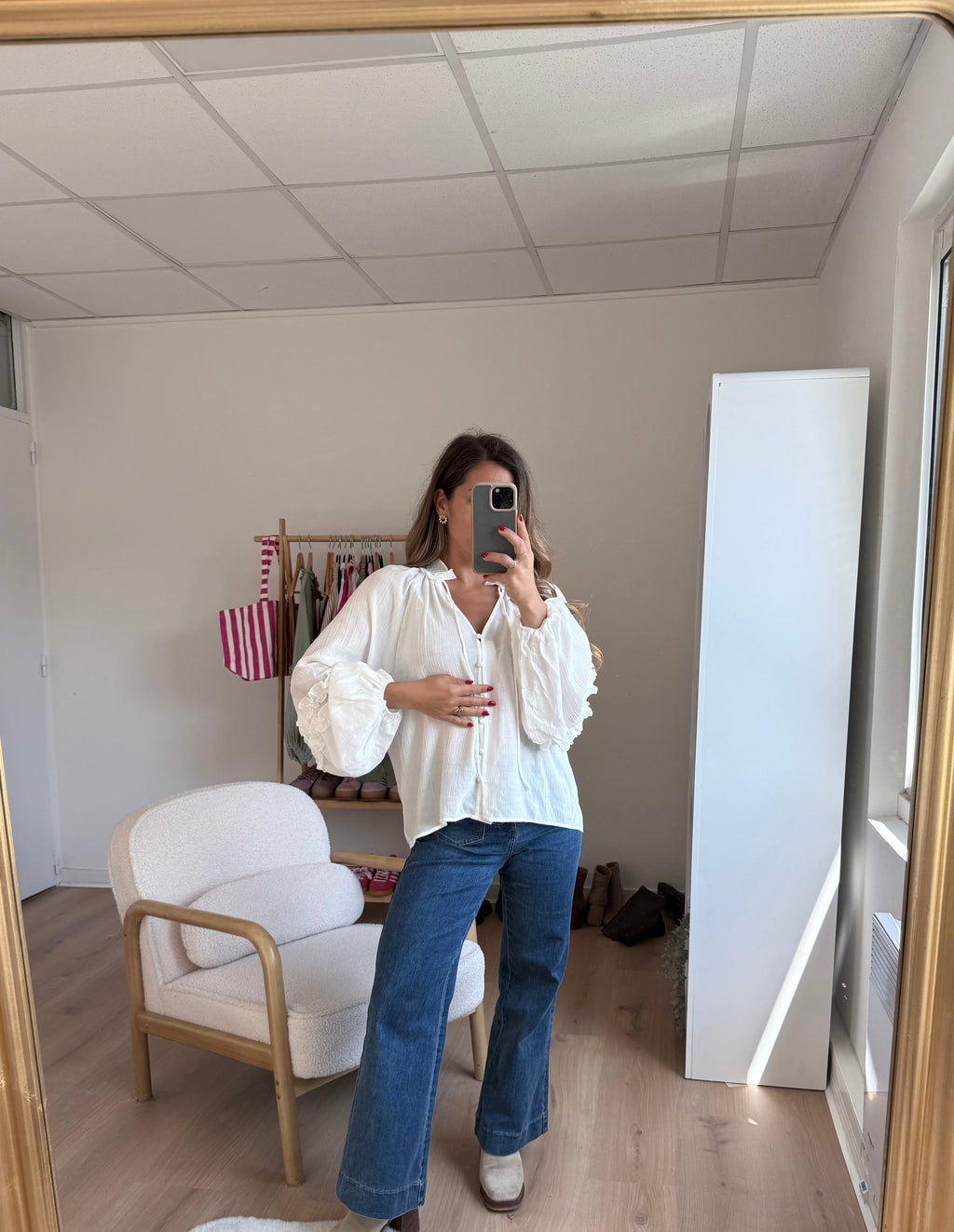 Blusa Esmée con volantes crudo