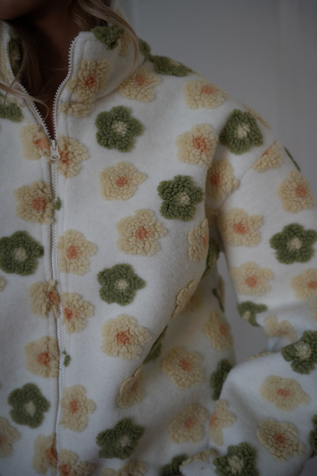 Dana Zipped Jacket - Cream