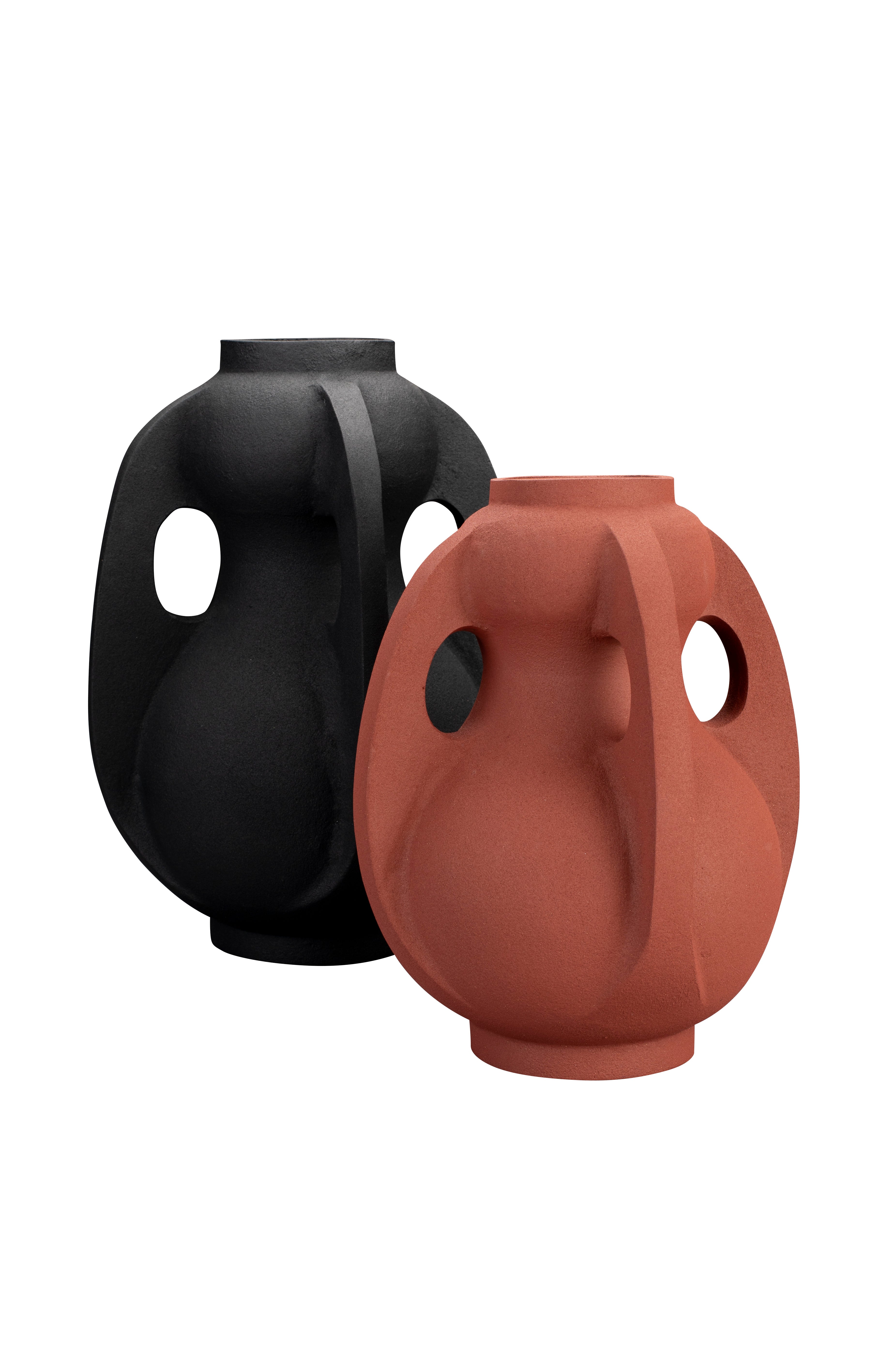 Thiago M - Vase - Aluminium - Rouge Terracotta