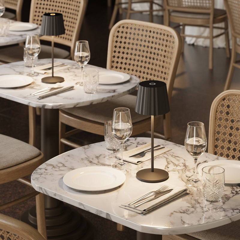 Abby - Lámpara de mesa inalámbrica - Acero - Negro
