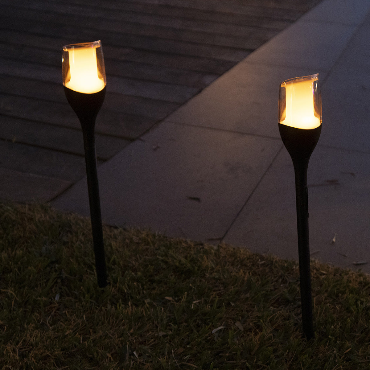 Farely - Solar Garden Light - Plastic - Black