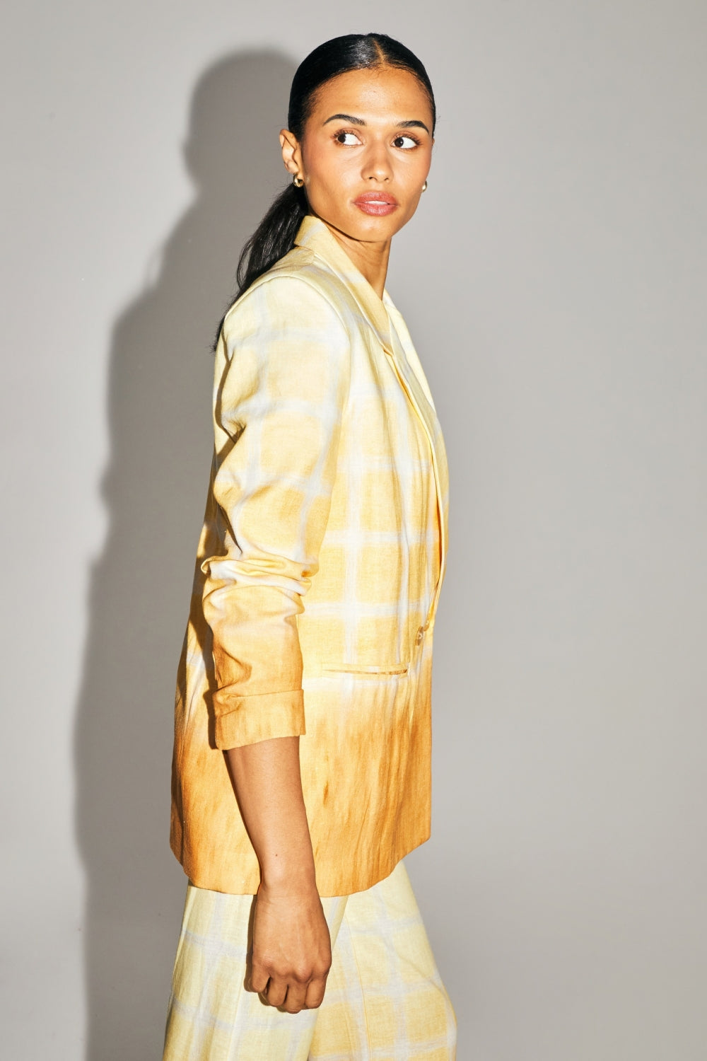 The Ema Linen Blazer With Tie And Dye Checks Made In Italy