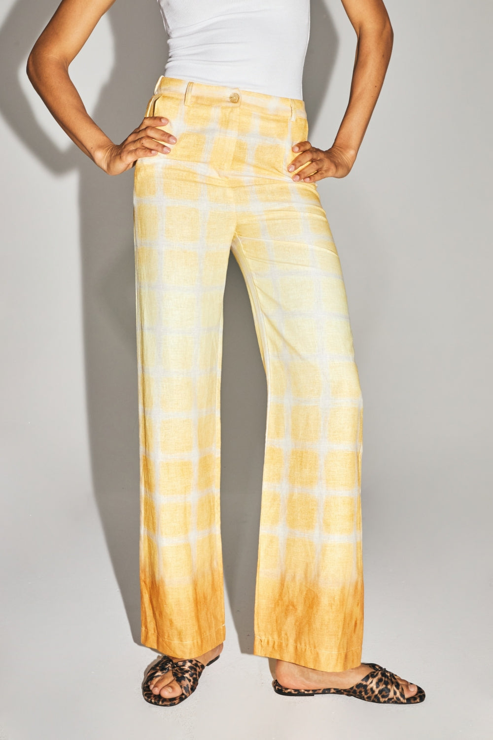 Yves Linen Trousers With Tie And Dye Checks