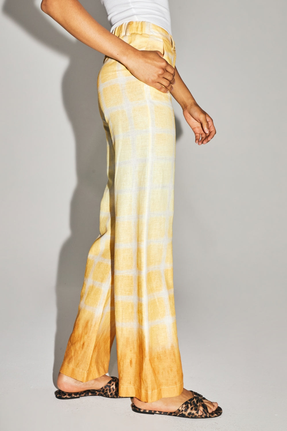 Yves Linen Trousers With Tie And Dye Checks