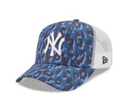 Gorra trucker Neyyan con estructura en A y estampado de leopardo de New Era