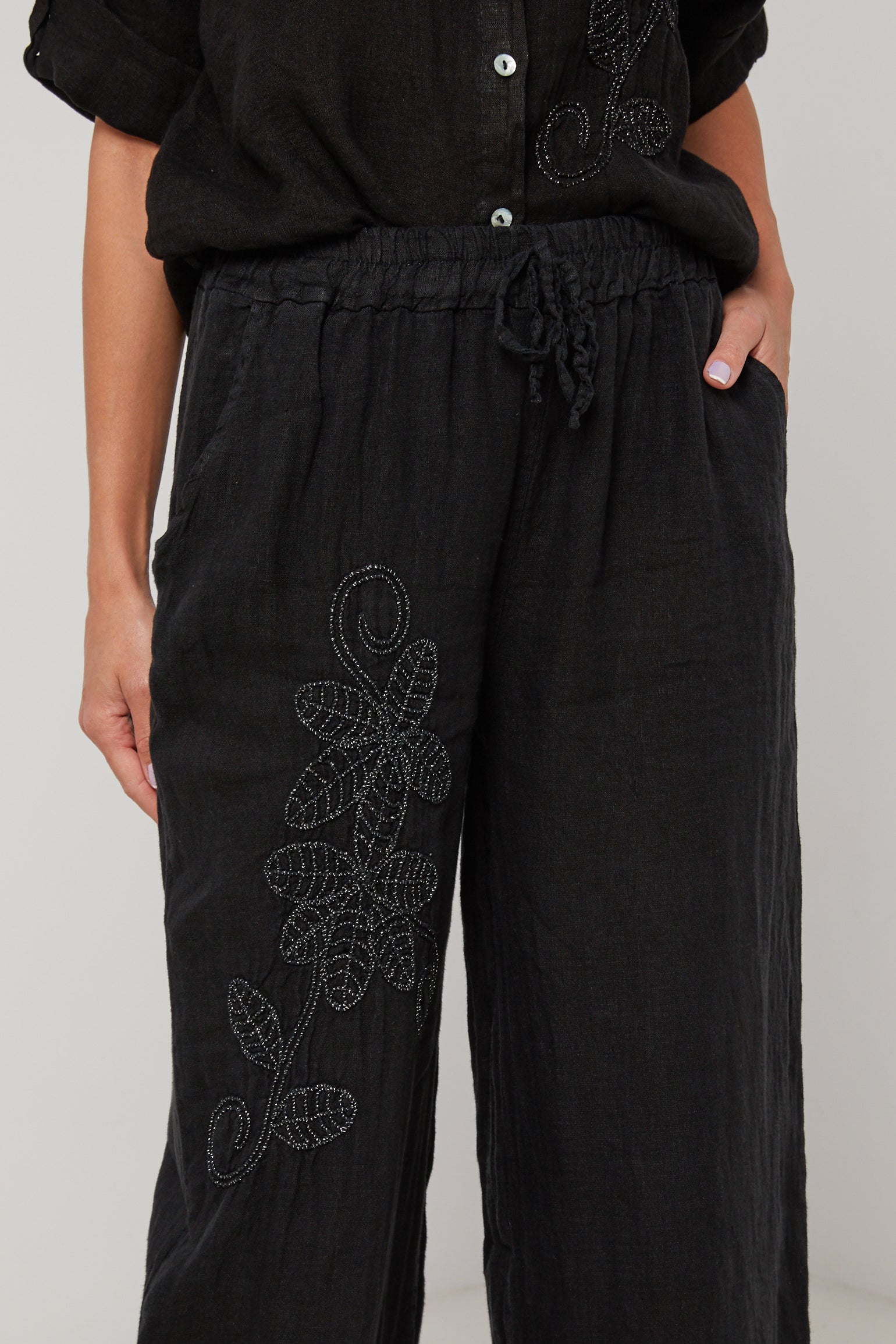 Trousers - Black - Women