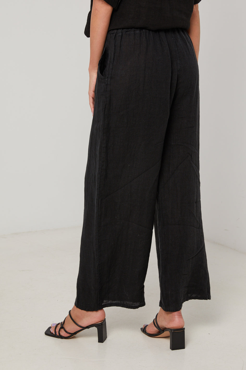 Trousers - Black - Women