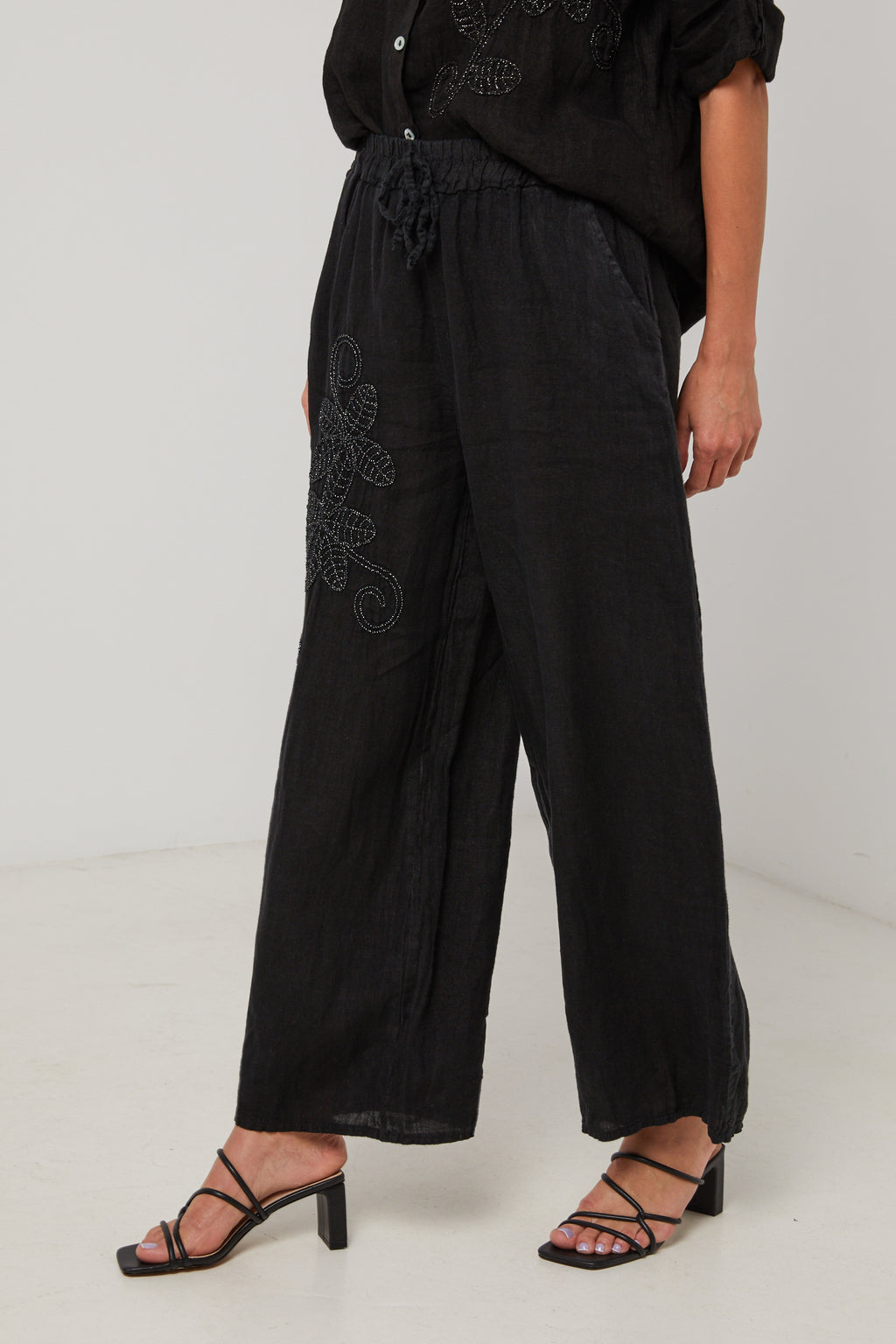 Trousers - Black - Women