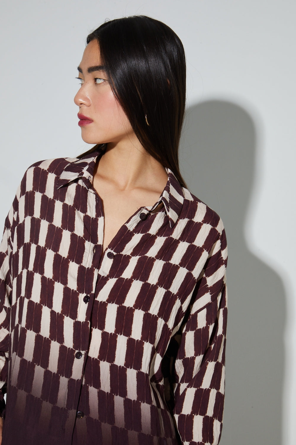 Chemise Iris Imprimé Clair Obscur Fabriquée En Italie - Chocolat