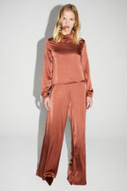 Pantalón Charlie Satin Viscosa Coñac Hecho En Italia