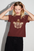 Camiseta dorada de Robbie Blason fabricada en Portugal