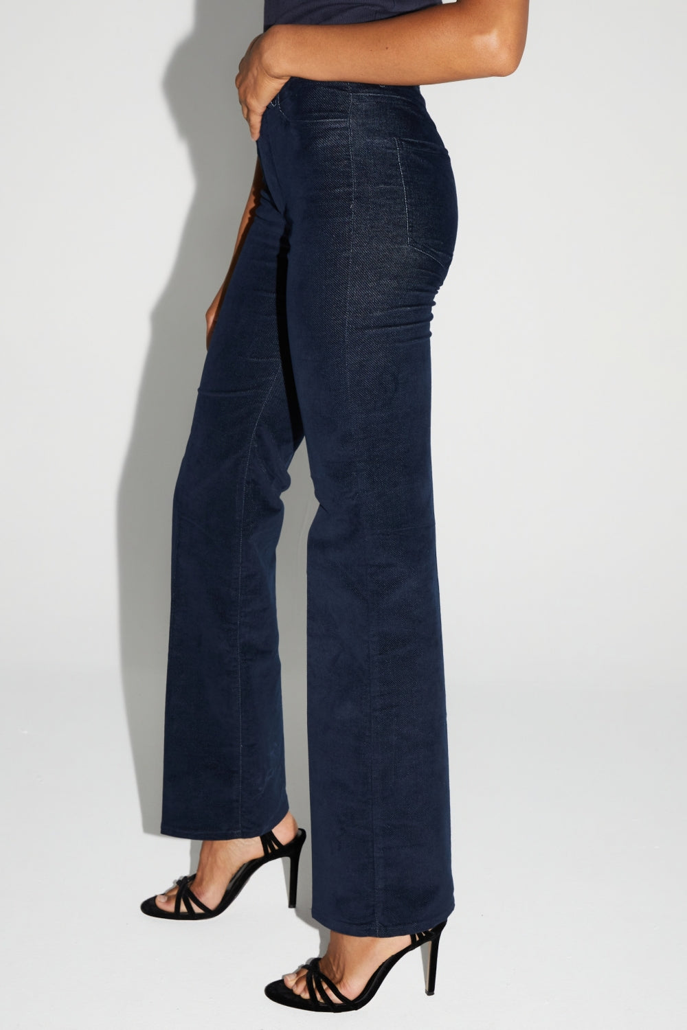 Denim Stevie Flare Velvet Navy Fabriqué Au Portugal