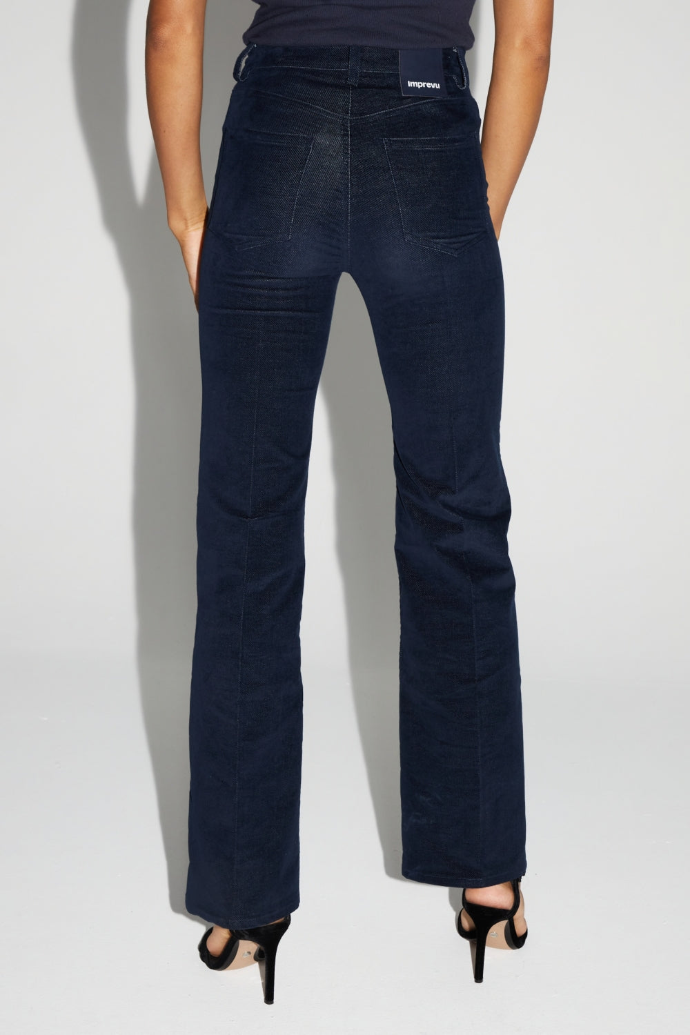 Denim Stevie Flare Velvet Navy Fabriqué Au Portugal