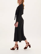 Robe Ariel - Black