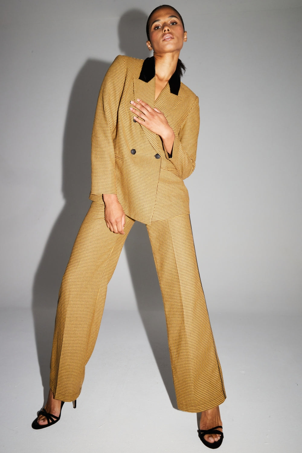 Pantalón Clark De Pata De Gallo Amarillo Made In Italy