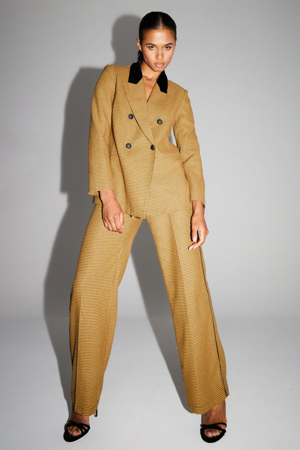 Pantalón Clark De Pata De Gallo Amarillo Made In Italy