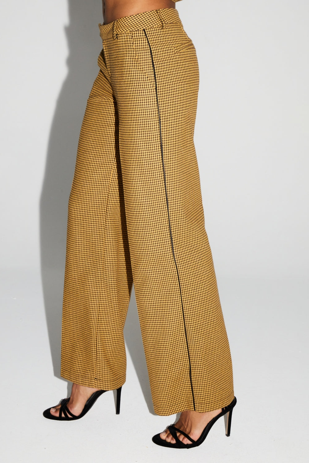 Pantalón Clark De Pata De Gallo Amarillo Made In Italy