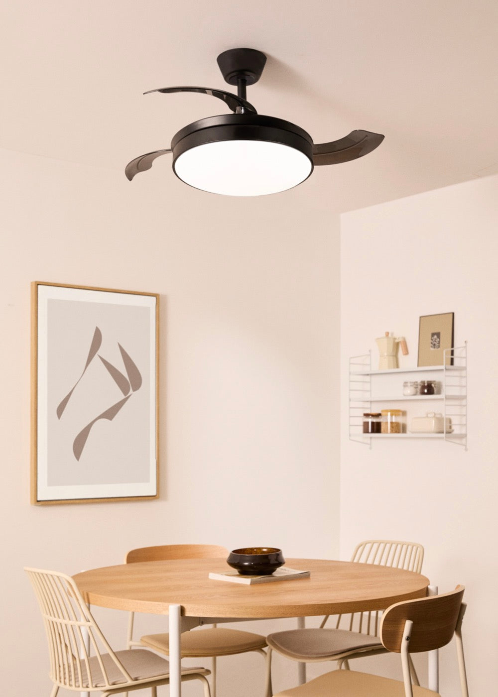 Wind Clear - Ventilador de techo silencioso de 40 W con aspas retráctiles e iluminación LED - Negro