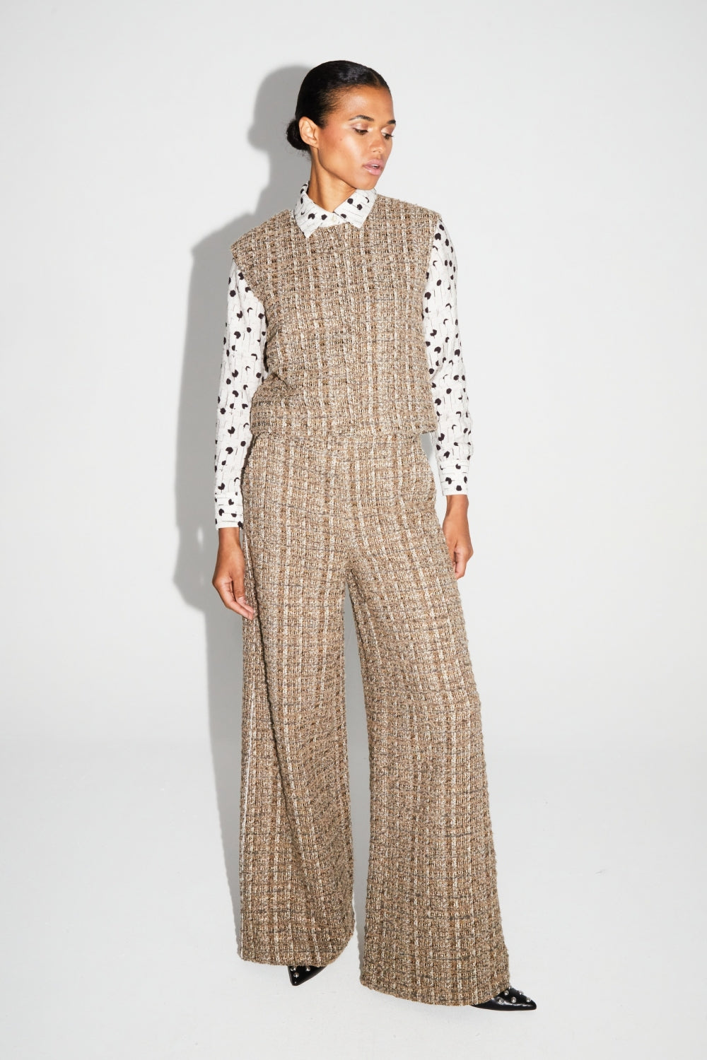 Arielle Tweed Kimolos Sleeveless Jacket Made in Italy