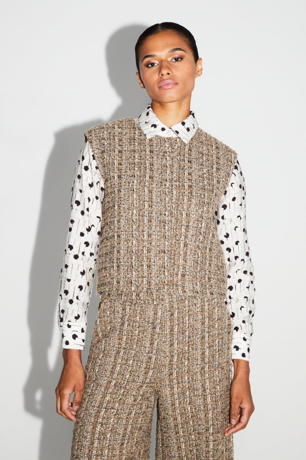 Arielle Tweed Kimolos Sleeveless Jacket Made in Italy