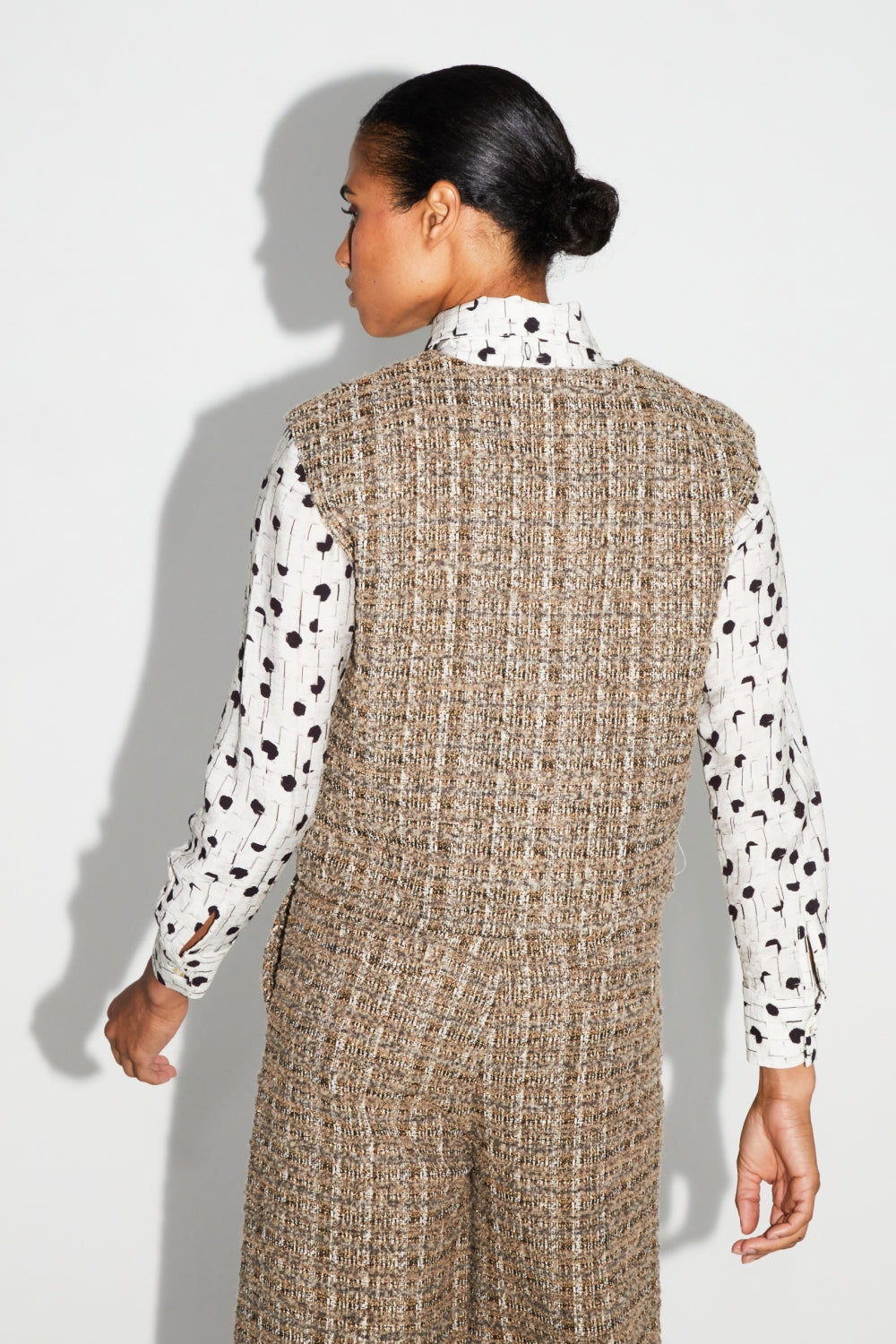 Arielle Tweed Kimolos Sleeveless Jacket Made in Italy