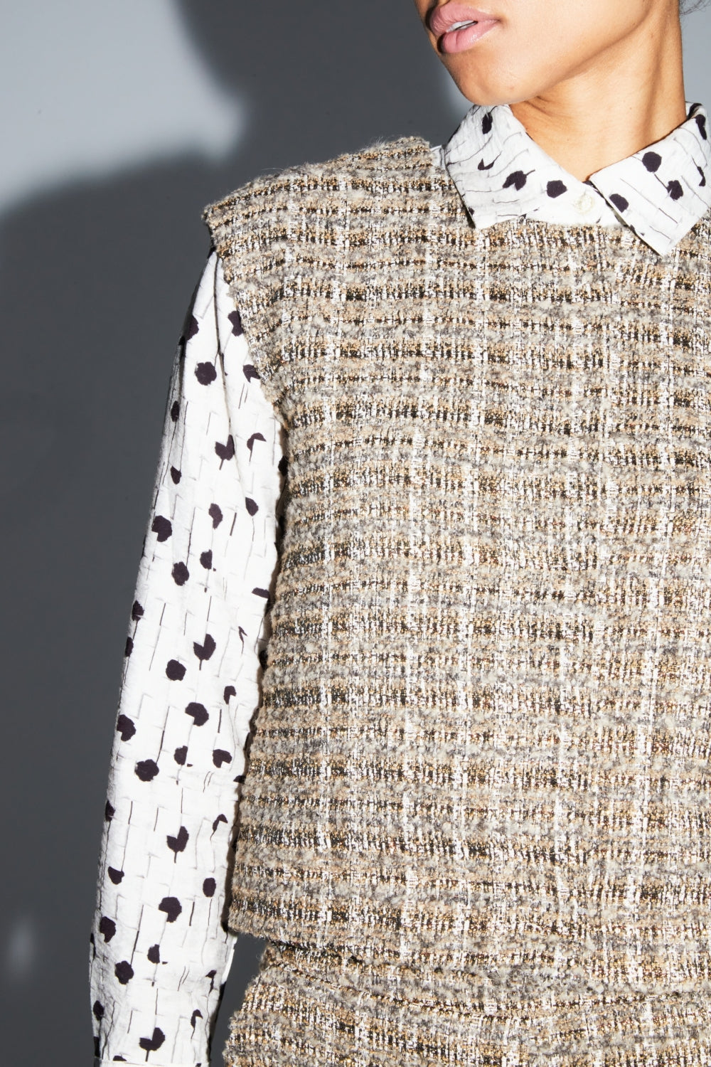 Arielle Tweed Kimolos Sleeveless Jacket Made in Italy