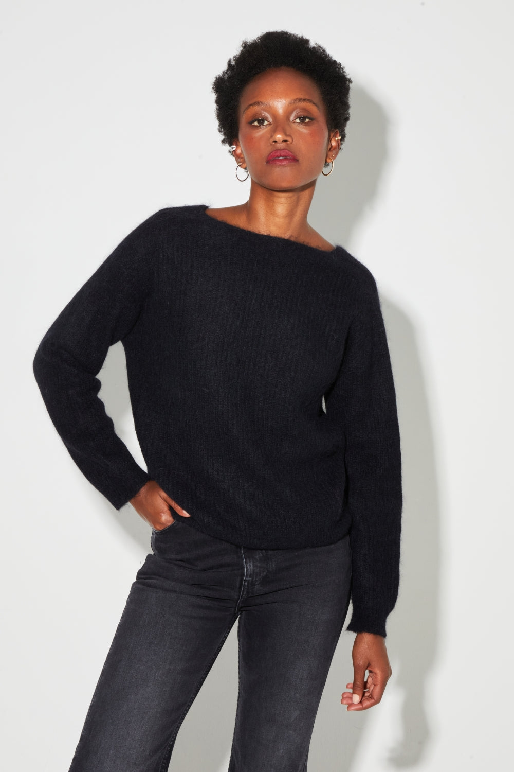 Sweter Romy Baby Alpaga Black Wyprodukowany We Włoszech - Czarny