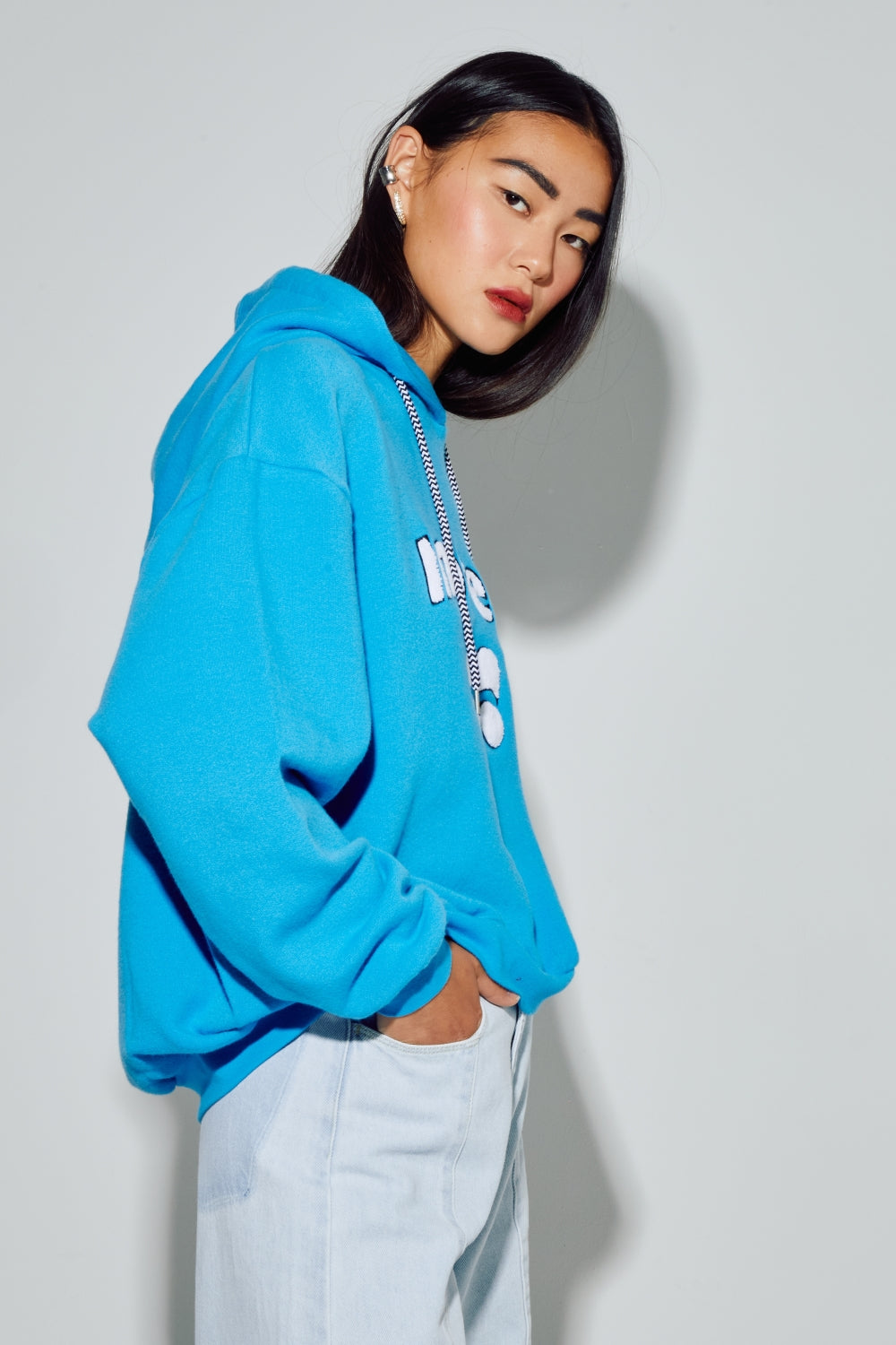 Sweatshirt Kira Collège Electric Blue, Fabriqué Au Portugal - Bleu
