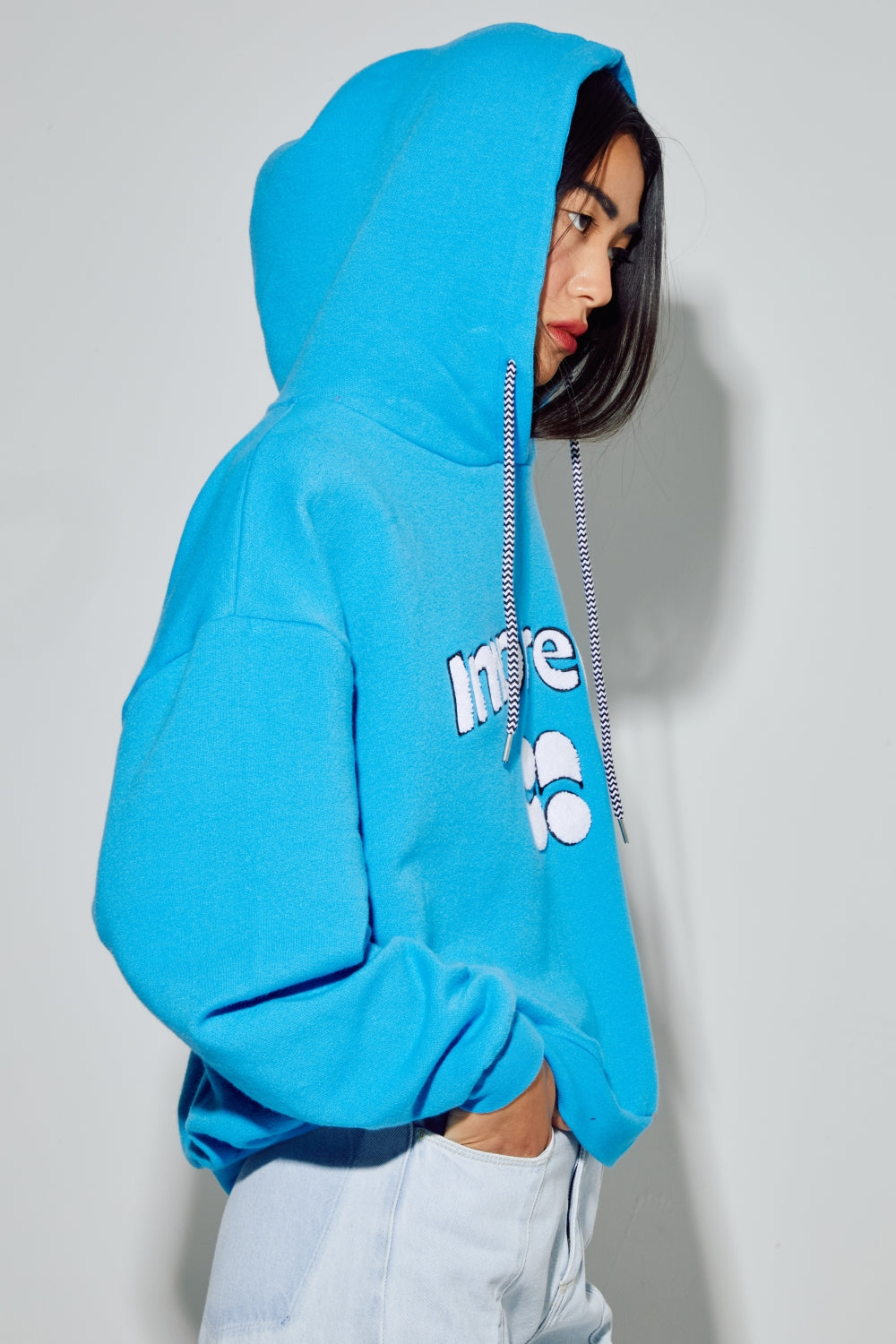 Sweatshirt Kira Collège Electric Blue, Fabriqué Au Portugal - Bleu