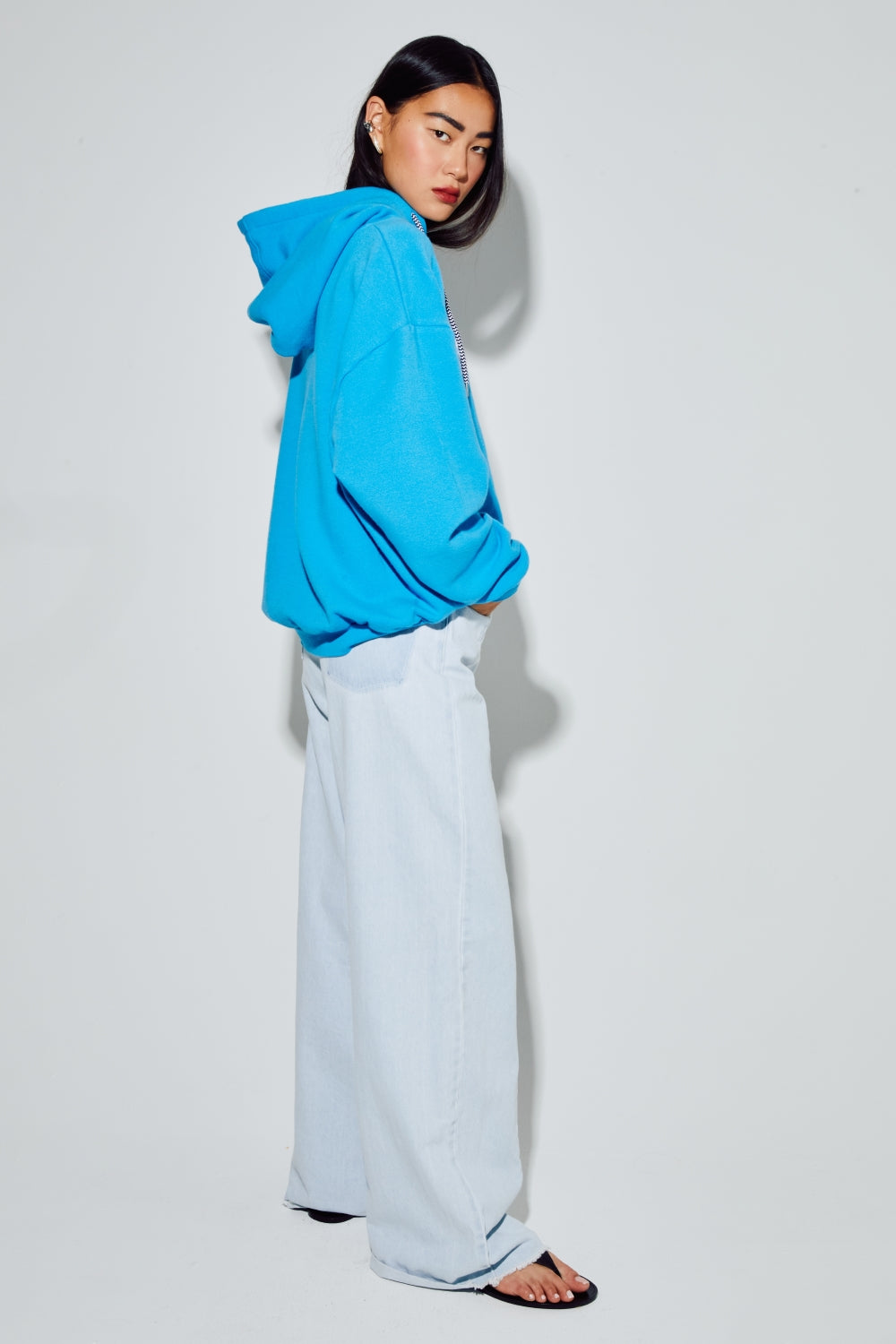Sweatshirt Kira Collège Electric Blue, Fabriqué Au Portugal - Bleu