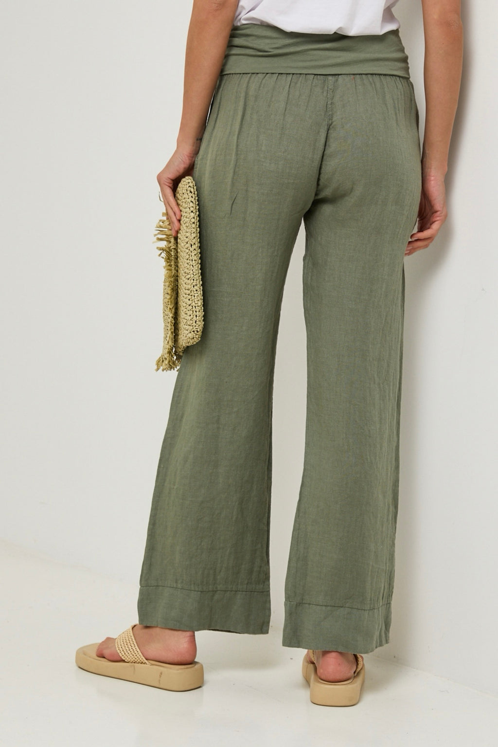 Autour Du Lin - Khaki Trousers - Women