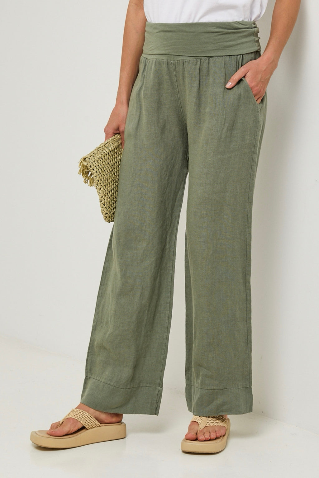 Autour Du Lin - Khaki Trousers - Women