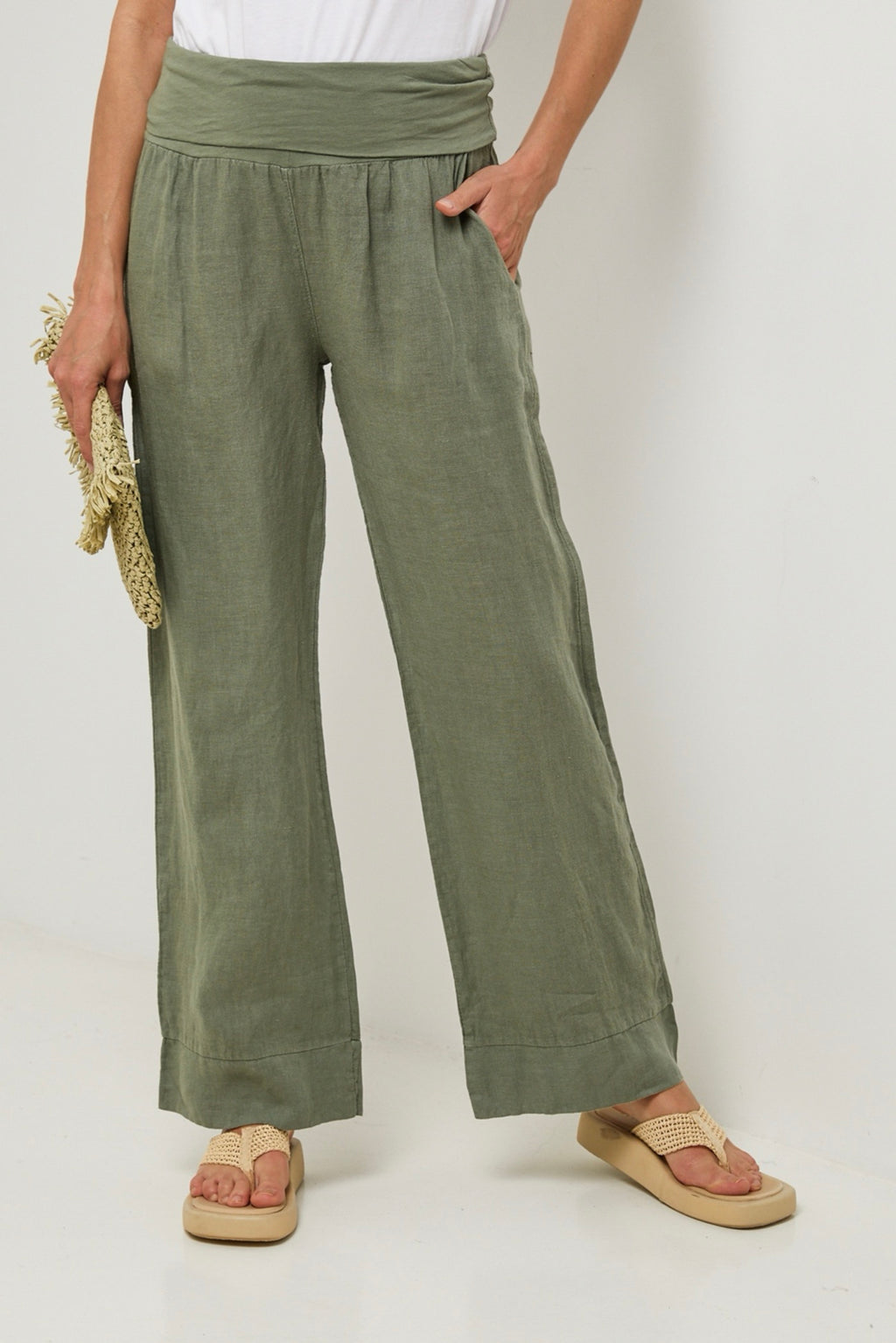 Autour Du Lin - Khaki Trousers - Women