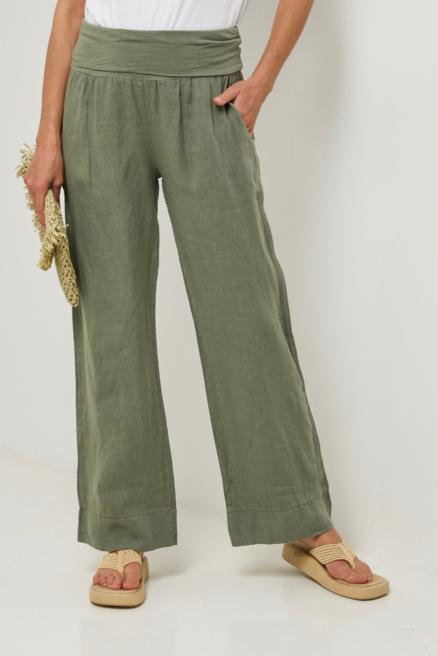 Autour Du Lin - Khaki Trousers - Women