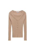 Ribstrikket pullover med V-hals