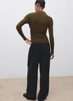 Ribstrikket Pullover Med Polokrave