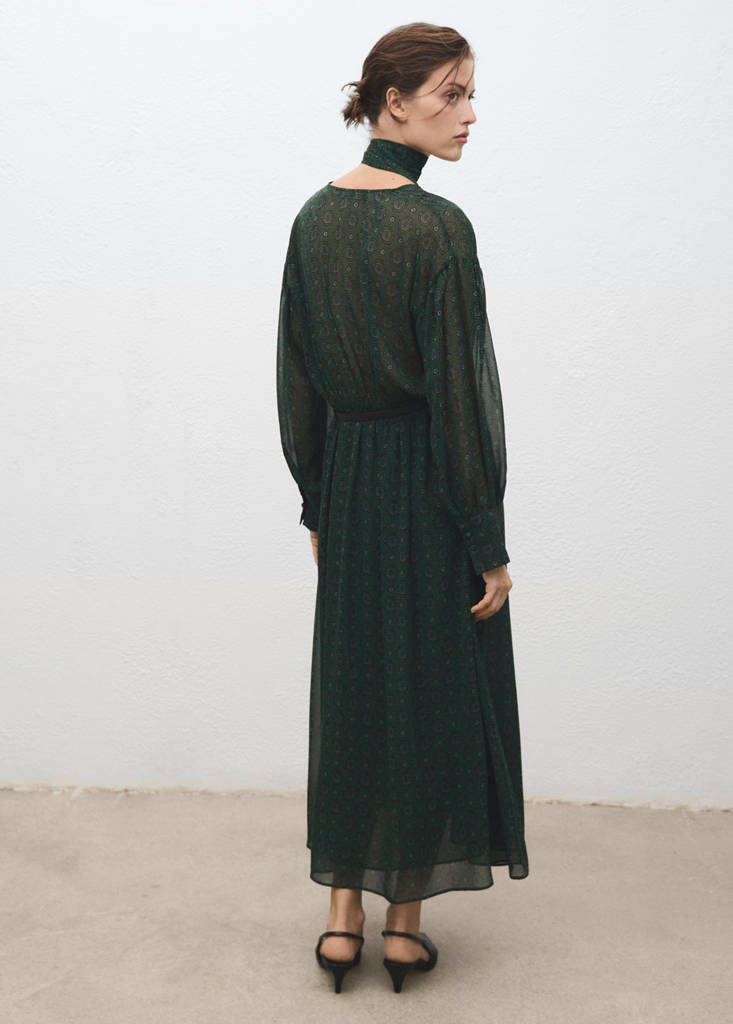 Bedrucktes Kleid Mit Schal