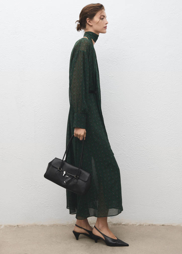Bedrucktes Kleid Mit Schal