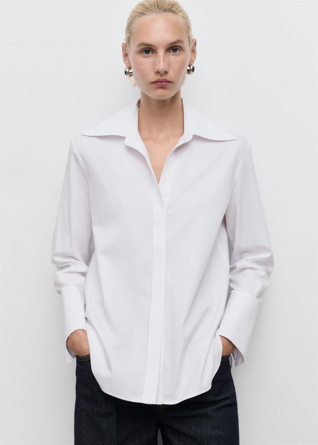 Chemise À Revers Et Fermeture Dissimulée