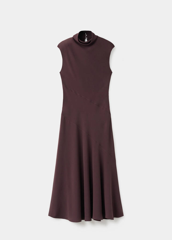 Ausgestelltes Kleid Mit Stehkragen
