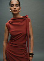 Vestido Fruncido Detalle Nudo