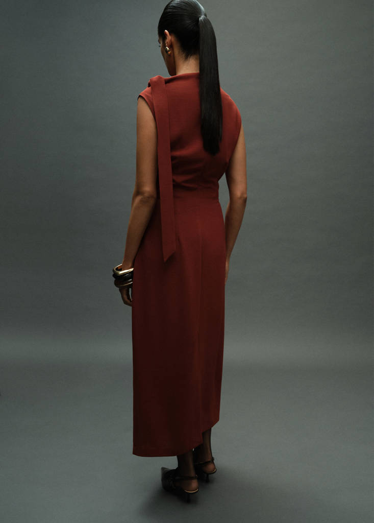 Vestido Fruncido Detalle Nudo