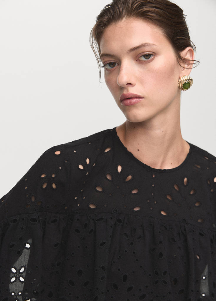 Blouse met broderie anglaise en ruches