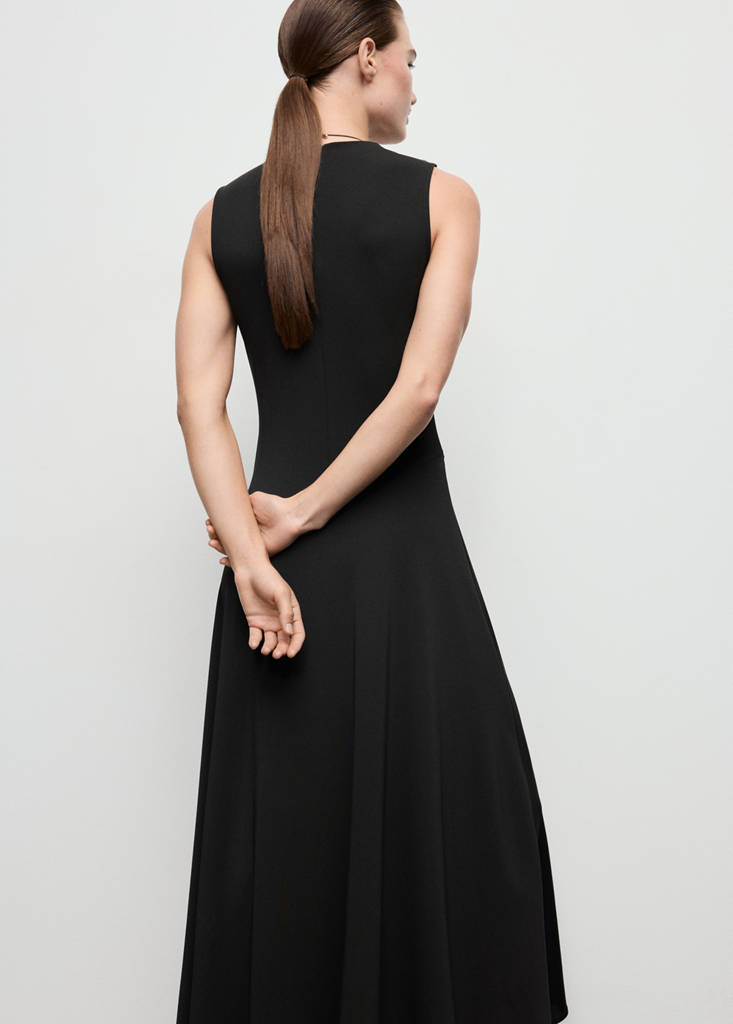 Robe Plissée Et Évasée