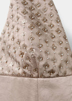 Satin-Kleid Mit Pailletten-Ausschnitt