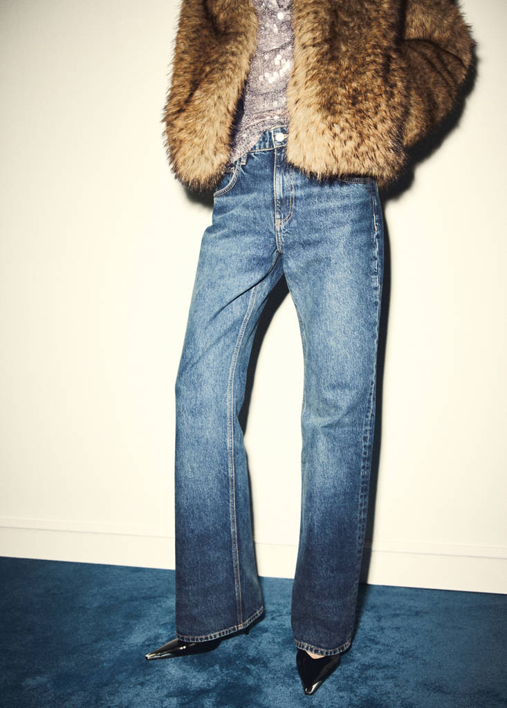 Low Waist Flare Jeans