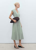 Robe Col V Avec Coutures
