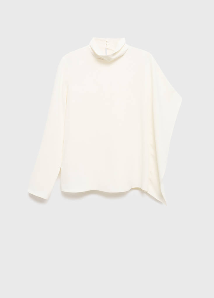 Bluse Med Høj Hals Og Asymmetriske Ærmer